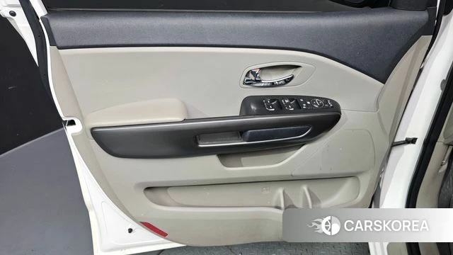 Kia The New Carnival id 4755428 из Кореи 16