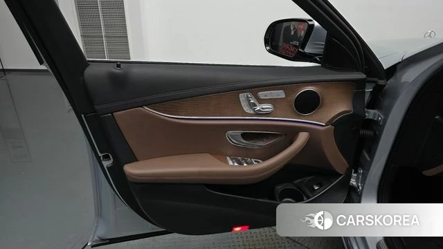 Mercedes-Benz E-Class W213 id 4469842 из Кореи 16