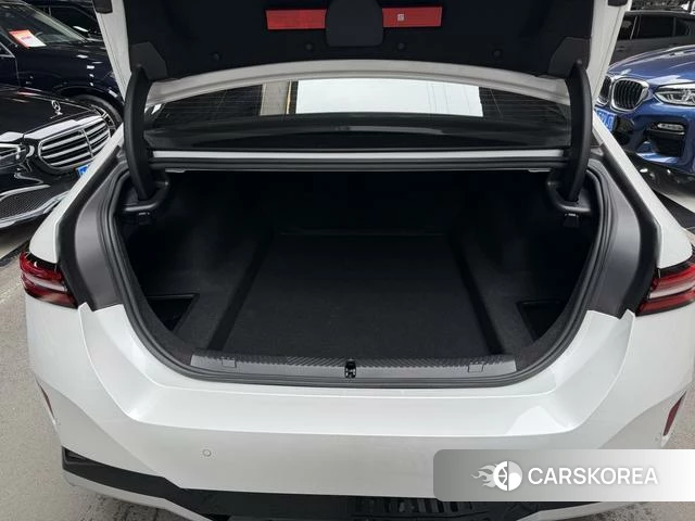 BMW 5 series id 4275662 из Китая 16