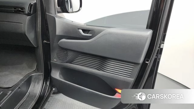 Hyundai Staria id 4507422 из Кореи 16