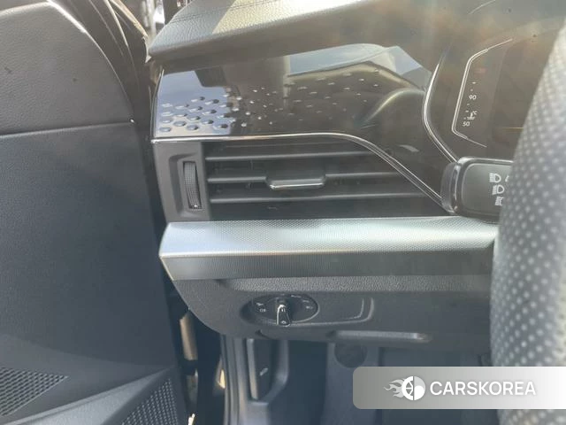 Volkswagen Passat id 4314165 из Китая 16