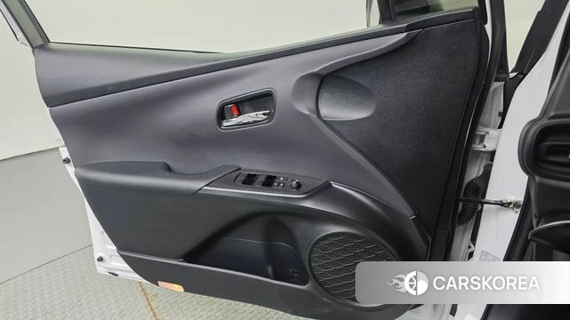 Toyota Prius 4th Generation id 4458000 из Кореи 16
