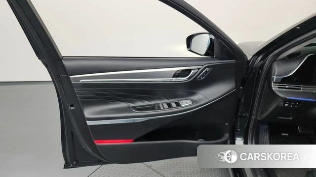 Hyundai The New Grandeur IG Hybrid id 4530111 из Кореи 16