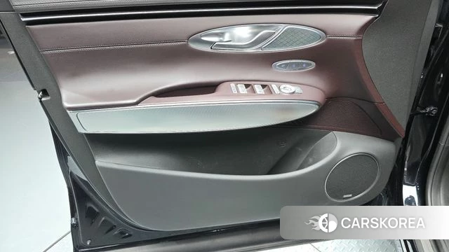 Genesis GV70 id 4632240 из Кореи 16