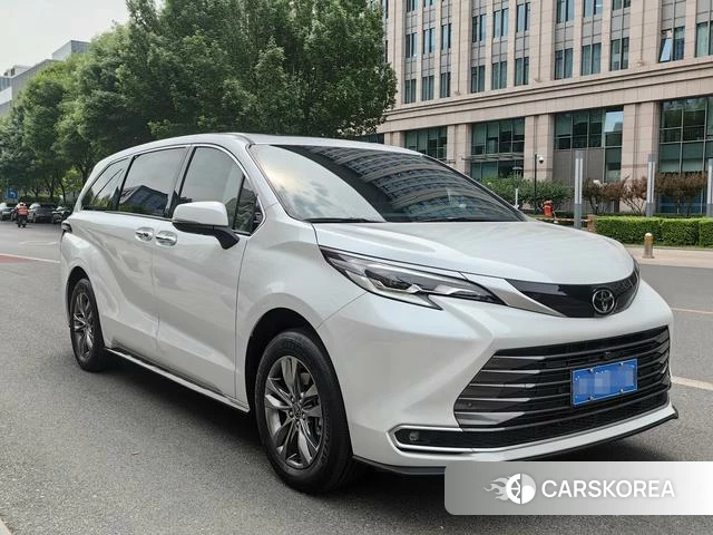 Toyota Saina id 4276114 из Китая 16