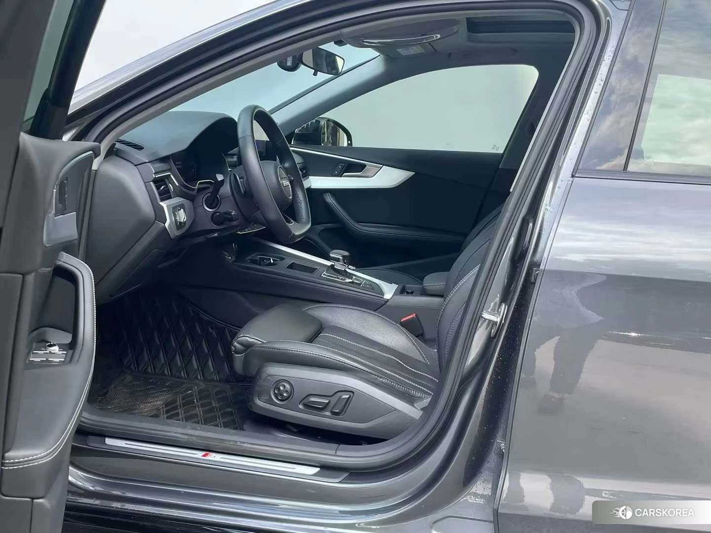 Audi A4L id 4461284 из Китая 16