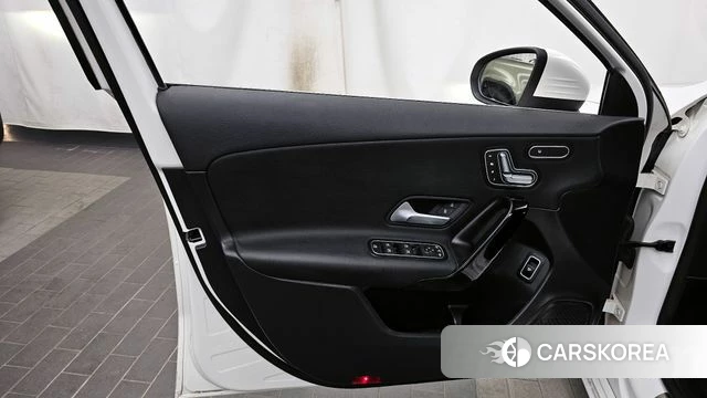 Mercedes-Benz A-Class W177 id 4324607 из Кореи 16