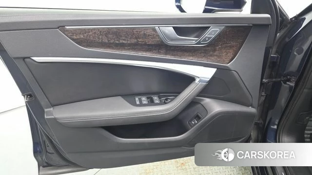 Audi A6 (C8) id 4542075 из Кореи 16