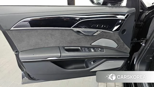 Audi A8 (D5) id 4603907 из Кореи 16