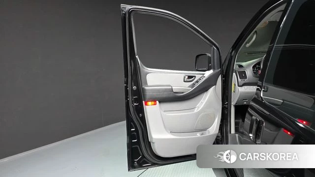 Hyundai The New Grand Starex id 4232705 из Кореи 16