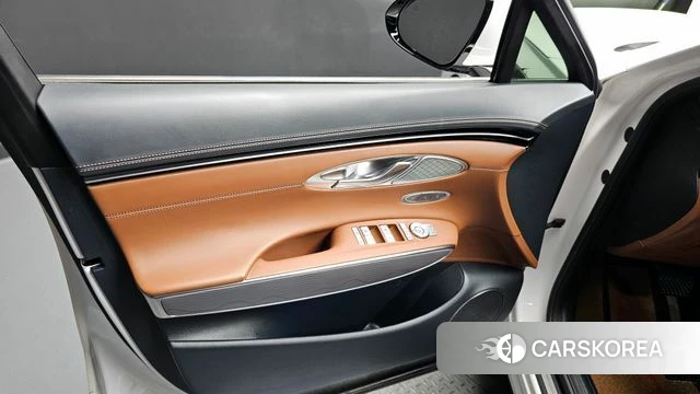 Genesis GV70 id 4283812 из Кореи 16