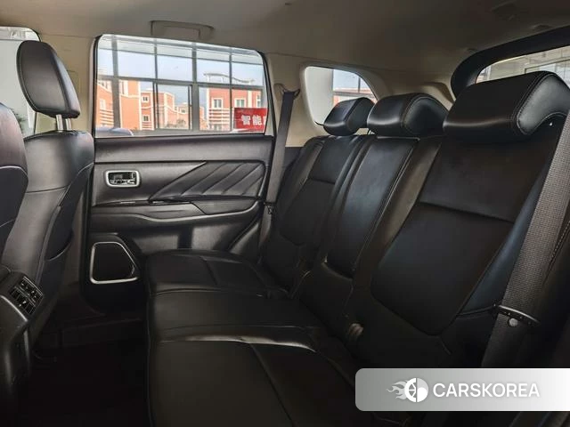 Mitsubishi  Outlander id 4214991 из Китая 16