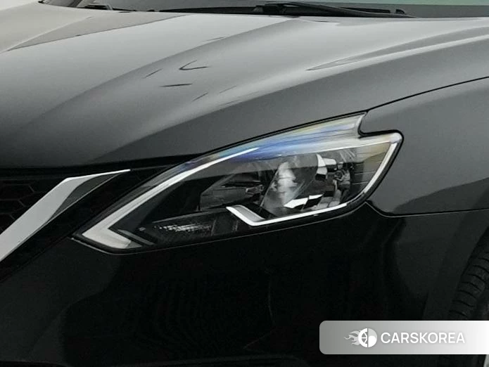 Nissan Xuan Yi id 4512461 из Китая 16