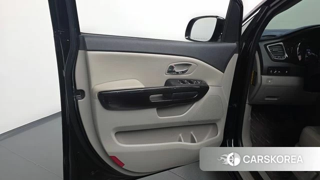 Kia The New Carnival id 4894921 из Кореи 16