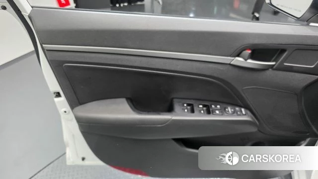 Hyundai Avante AD id 4310989 из Кореи 16