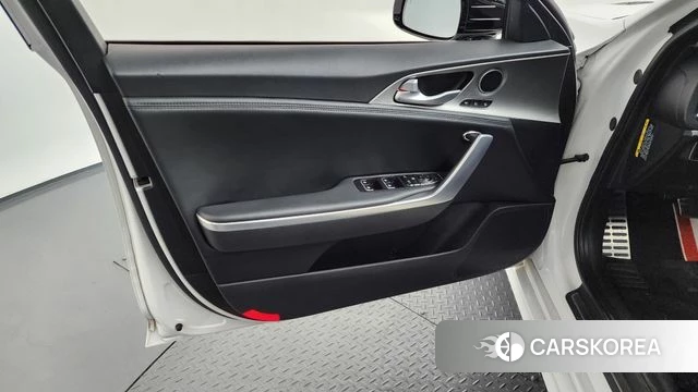 Kia Stinger id 4269367 из Кореи 16