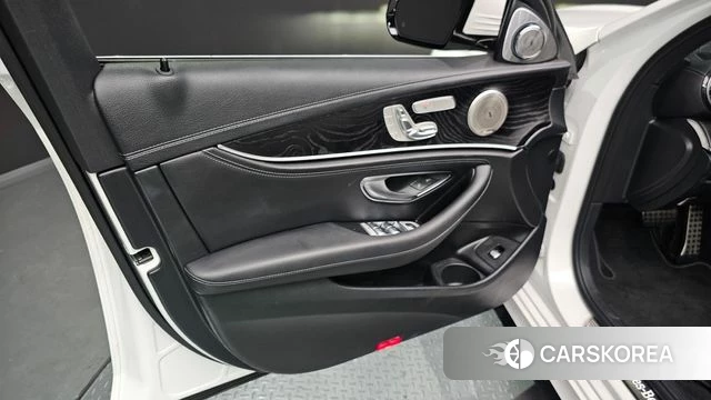 Mercedes-Benz E-Class W213 id 4651277 из Кореи 16
