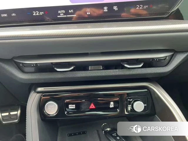 Audi Q5L id 4236167 из Китая 16