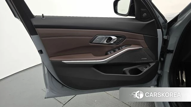 BMW 3 Series (G20) id 4381131 из Кореи 16