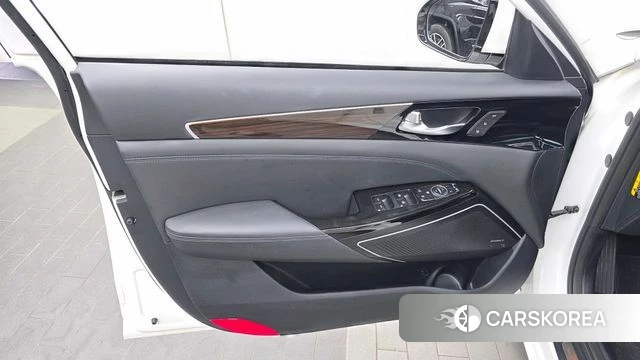 Kia Come New K7 id 4759917 из Кореи 16
