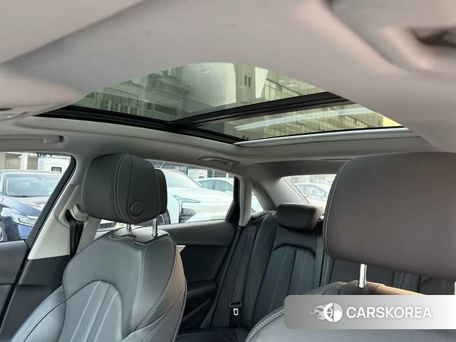 Audi A4L id 3913912 из Китая 16