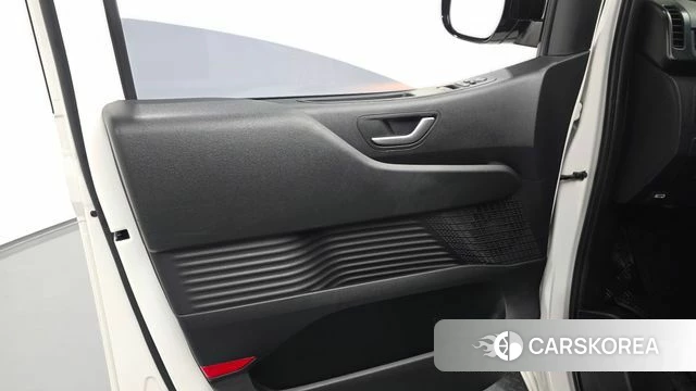 Hyundai Staria id 4280061 из Кореи 16