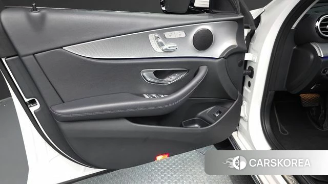 Mercedes-Benz E-Class W213 id 4356569 из Кореи 16