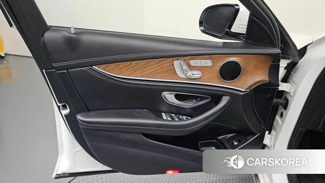 Mercedes-Benz E-Class W213 id 4525413 из Кореи 16
