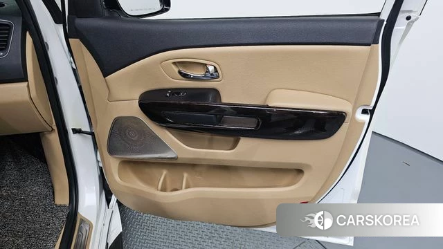 Kia The New Carnival id 4923570 из Кореи 16