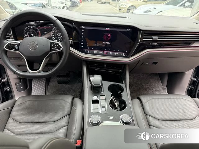 Volkswagen Touareg id 4271071 из Китая 16