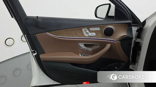 Mercedes-Benz E-Class W213 id 4835243 из Кореи 16