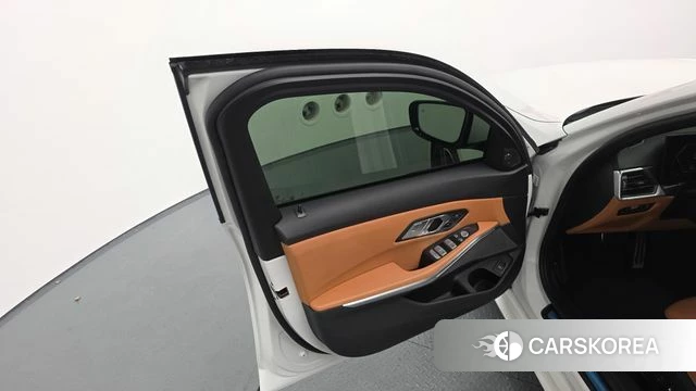BMW 3 Series (G20) id 4400533 из Кореи 16