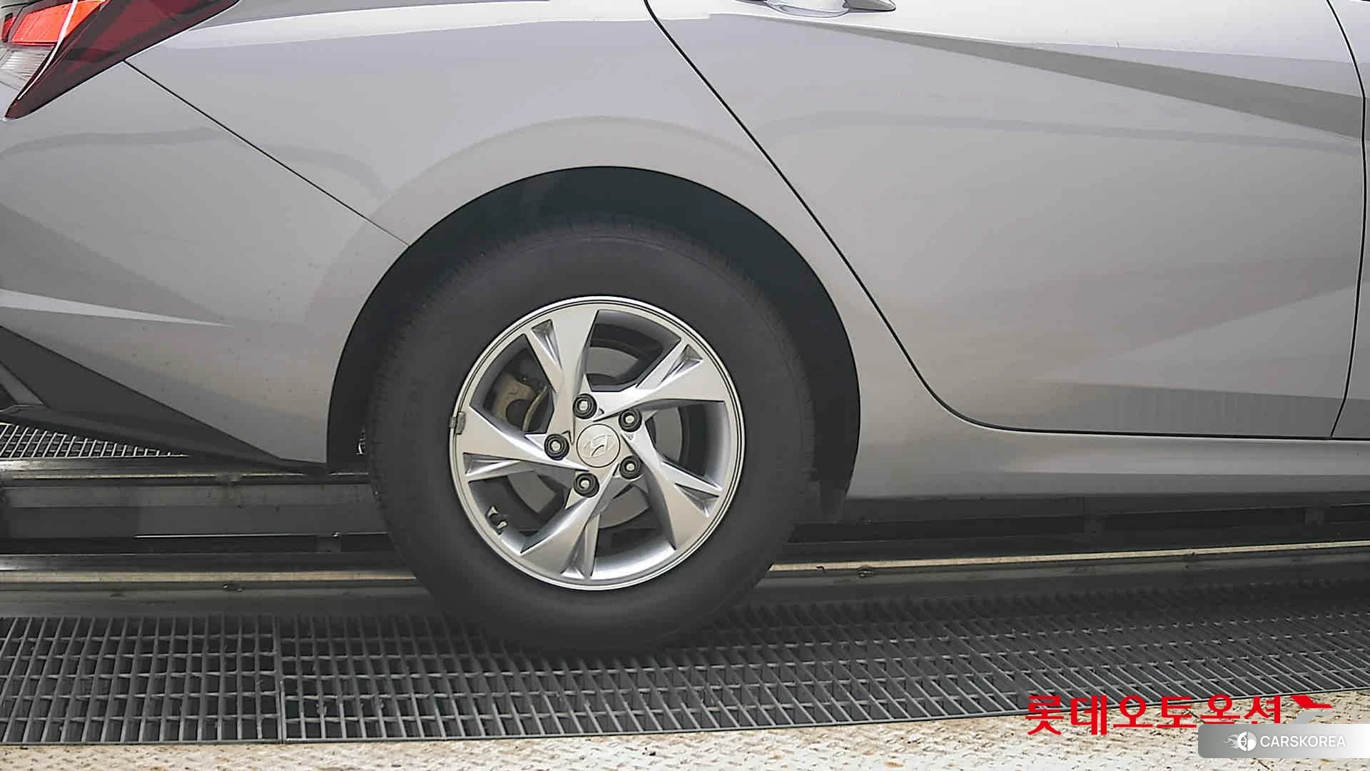 Hyundai Avante id 4902323 из Кореи 16