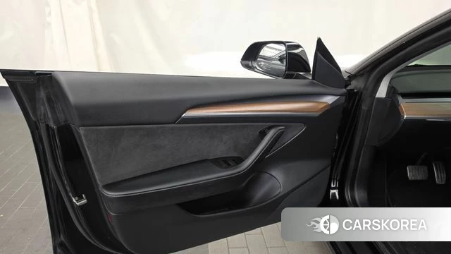 Tesla Model 3 id 4793174 из Кореи 16