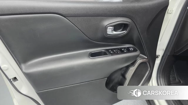 Jeep Renegade id 4489957 из Кореи 16