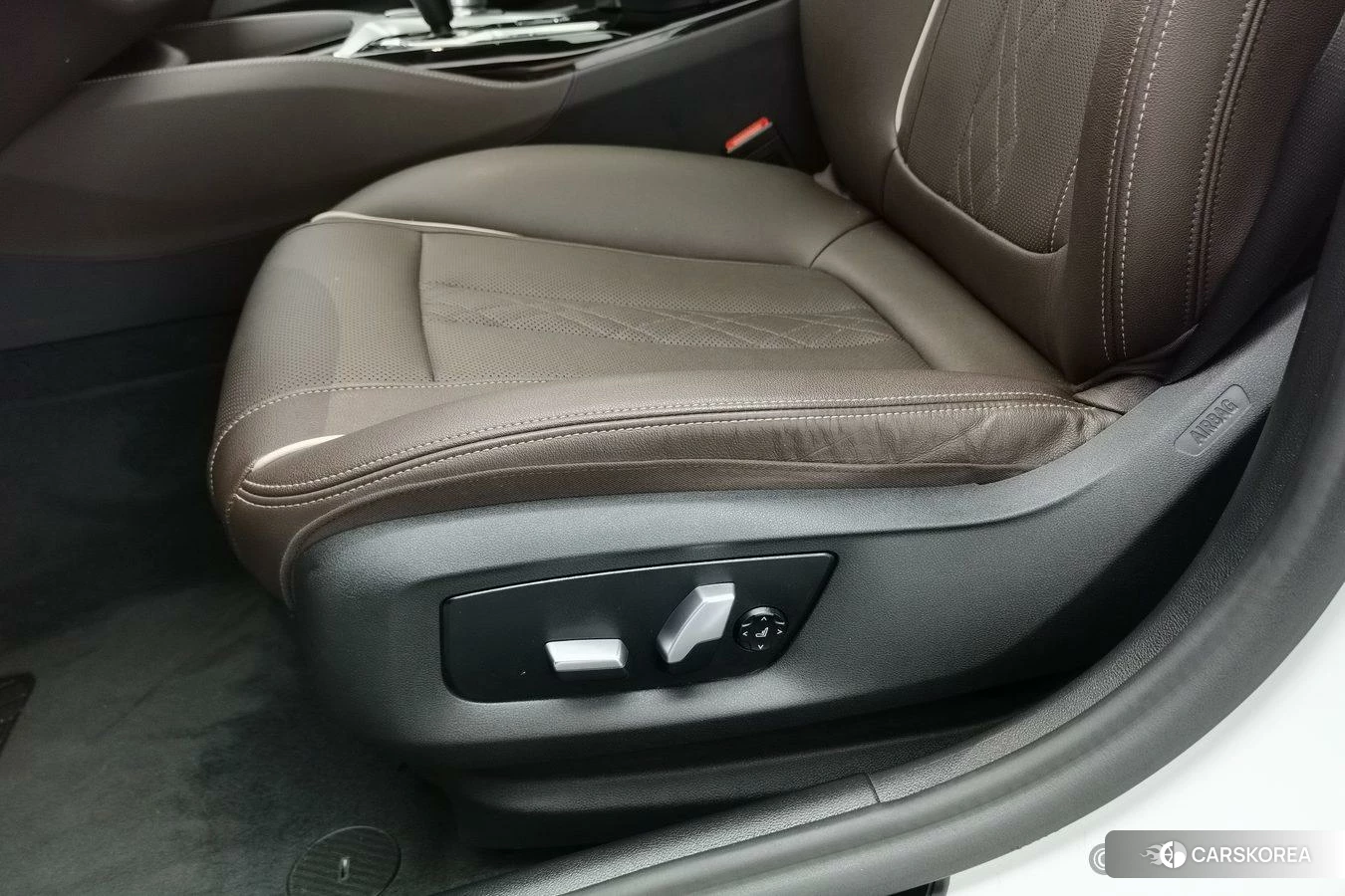 BMW 5 series PHEV id 4467398 из Китая 16