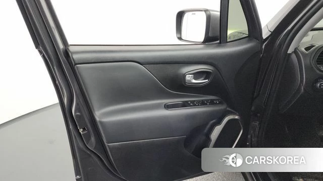 Jeep Renegade id 4416341 из Кореи 16