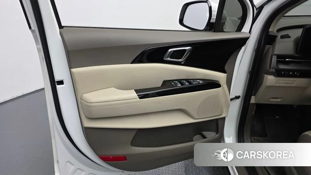 Kia Carnival 4th generation id 4309097 из Кореи 16