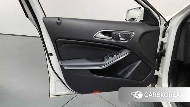 Mercedes-Benz GLA-Class X156 id 4907418 из Кореи 16