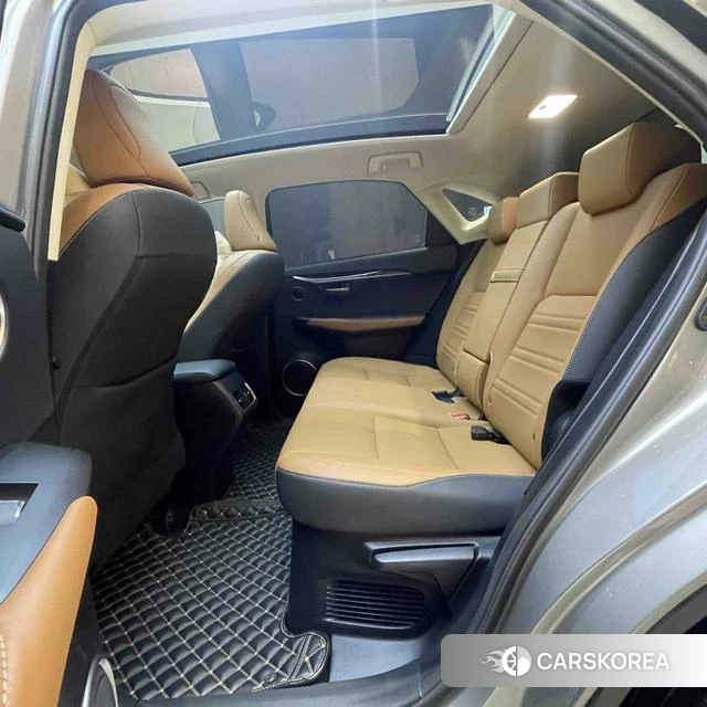 Lexus NX id 4221707 из Китая 16