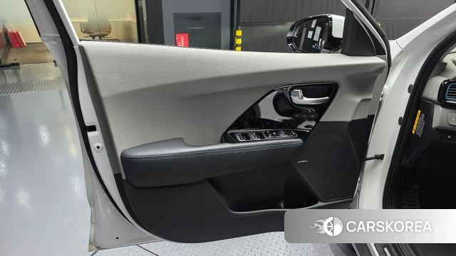 Kia Niro id 4760230 из Кореи 16