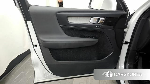 Volvo XC40 id 4224692 из Кореи 16