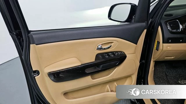 Kia The New Carnival id 4384523 из Кореи 16