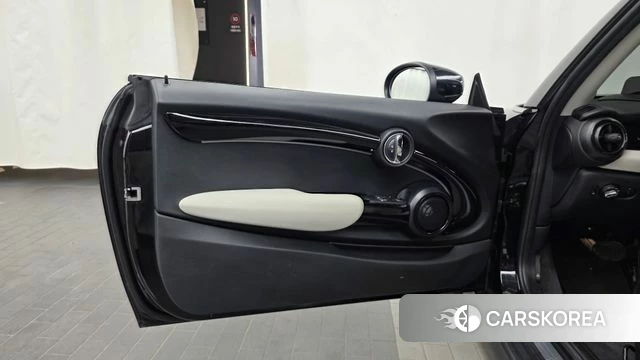 Mini Cooper S id 4541216 из Кореи 16