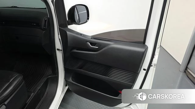 Hyundai Staria id 4696220 из Кореи 16