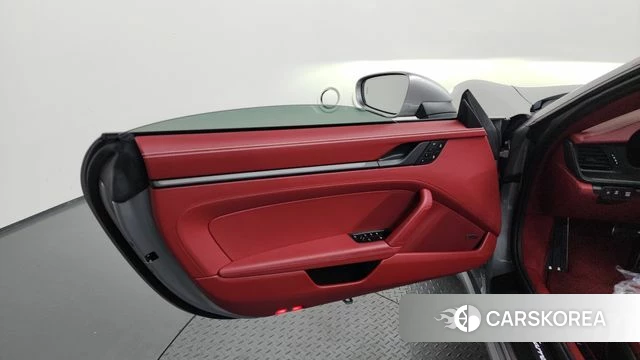Porsche 911(992) id 4321601 из Кореи 16