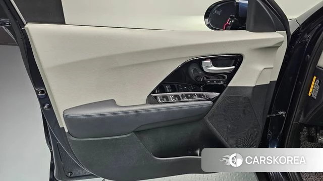 Kia Niro id 4662960 из Кореи 16