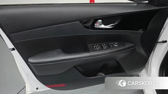 Kia The New K3 2nd generation id 4613876 из Кореи 16