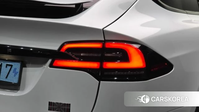 Tesla Model X id 4848018 из Кореи 16