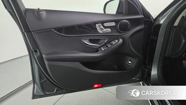 Mercedes-Benz C-Class W205 id 4520193 из Кореи 16